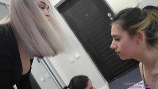 Licking Girls Feet – Serve Me and Don't Annoy Me, Idiots