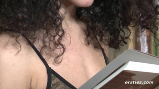 Ersties - Elia & Kounia in Action 1