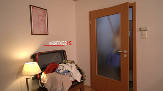 21SEXTREME - Violett & Lulu Love - Let's Keep This A Secret