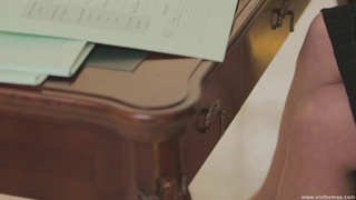 VivThomas - An Exchange Of Favours