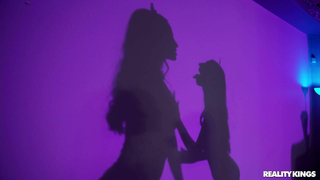 Desiree Dulce - Throw Shade - REALITY KINGS