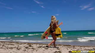 REALITY KINGS - Babes In Bikinis