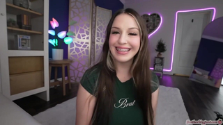 Heatherbby Drills Her Ass With A Dildo Machine