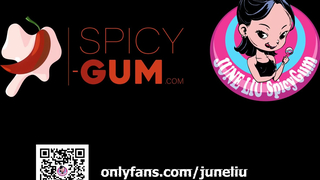 June Liu Devours Bunnybrownie’s Tight Cunt