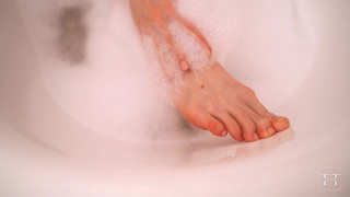 Two Sensual Lesbians Enjoy Each Other In The Bathtub - Hot Pearl