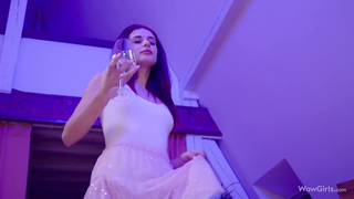 Pussy Tasting - WowGirls