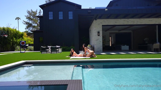 Caryn Beaumont & Sarah Illustrates Strapon Fuck In The Shower