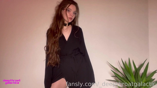 Deepthroatgalactica Deep Throats A Long Dildo