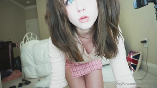 Striptease And Finger Sucking With JupiterBunny