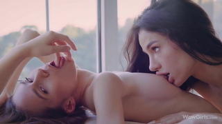 Too Hot to Handle - WowGirls