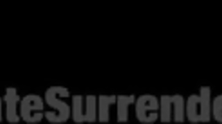 UltimateSurrender - Lea Lexis VS Simone Garza