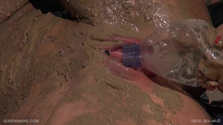 QueenSnake - Dead Sea Mud