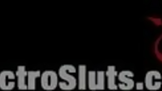 ElectroSluts - Warming up Audrey Hollander