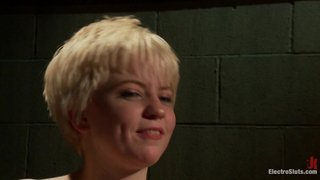 ElectroSluts - Bobbi Starr & Alani Pi 2