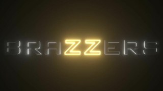 HotAndMean - Sit On My Strap-on And Spin