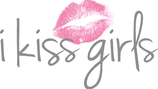 IKissGirls - We Shower Together