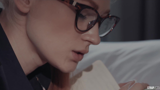 STRAPLEZZ - When Rossy Bush Is Too Busy For Sex