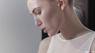 STRAPLEZZ -  Mia Reese - Ballerinas Fun