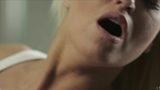 SEXART - Alyssa Reece - Coach