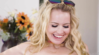 MOMMY'S GIRL - Dava Foxx - My Mom Does WHAT??