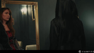 VAMPIRED - Sata Jones - Vampirella Unleashed