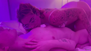 Strawberrymilk_xoxo & Lems7's Ggirls Masturbating Together