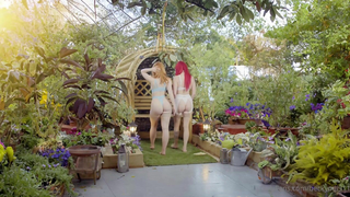 Sexy Lesbians Lola Rose And Beckymil911 Having Sex In The Garden