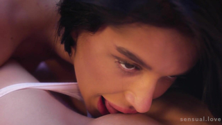 Asandra Dewy, Leona Mia - The Taste Of Beautiful Flesh - SensualLove