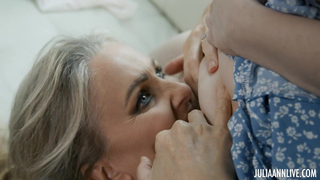 JuliaAnnLive - Blonde MILF Face Sitting
